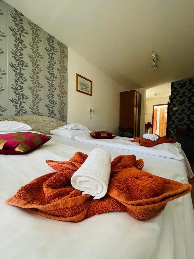 Gabi Haz Apartmanok*** Hajdúszoboszló Exterior foto